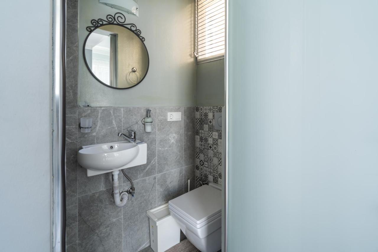 9 Galata Apartment Istanbul Exterior photo